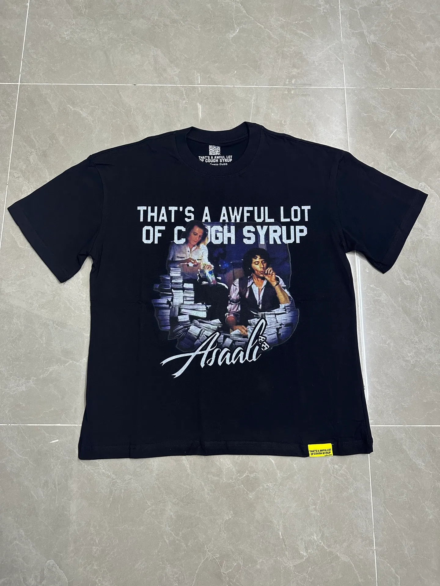 2206# Active Black (white ink direct injection) | THAT'S A AWFUL LOT OF COUGH SYRUP In Stock Real shot American simple fashion brand loose casual T-shirt Fabric (fabric): 32 counts Weight combed double yarn pure cotton Sizes (size): S-M L X L Color (colour): Active Black